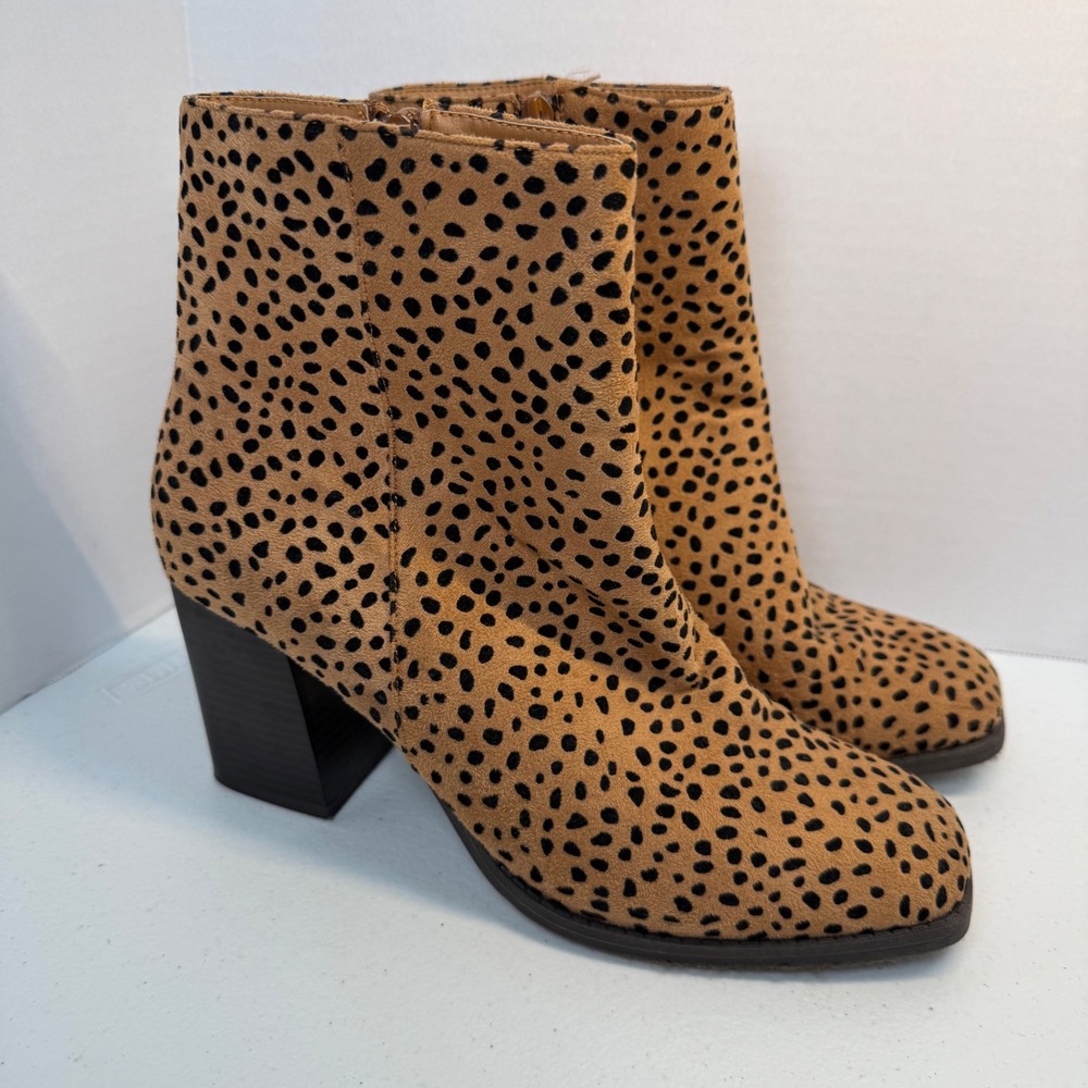 Pierre Dumas Cammy Cheetah Print Block Heel Ankle Boots Size 9